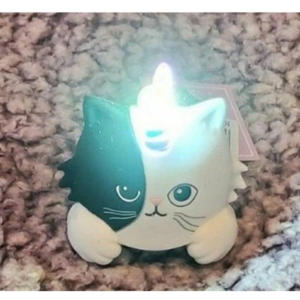 Bath & Body Works Caticorn Light Up Pocketbac Holder